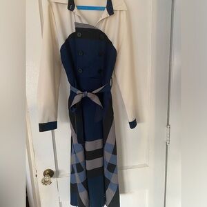 Chic Blue and Cream Long Sleeve Dress